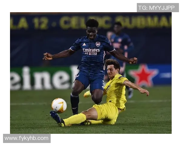 足球明星特里在绿茵场上的精彩瞬间与不凡风采的独特摄影作品展示